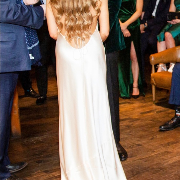 ❌SOLD❌ Ivory Silk Slip Wedding Dress - Picture 14 of 15